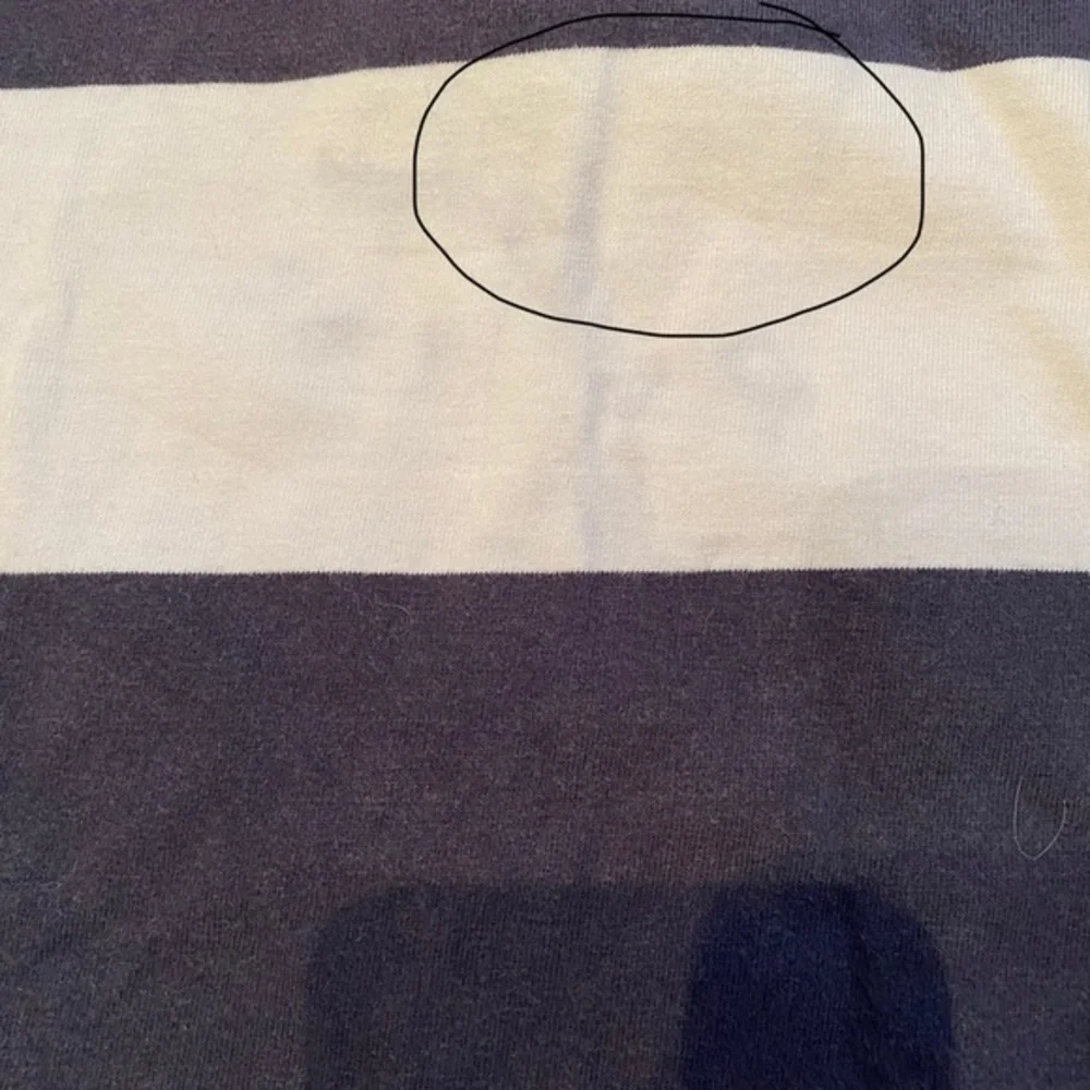 Abercrombie Boy’s Medium Navy/White Wide‎ Stripe 100% Cotton Rugby Pullover